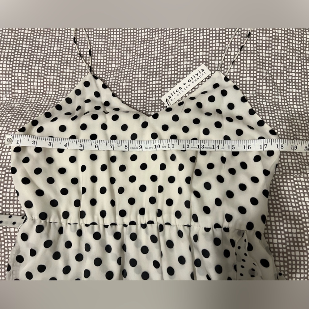 NWT Alice +Olivia soft white large dot dress. Size 12 - Picture 13 of 14
